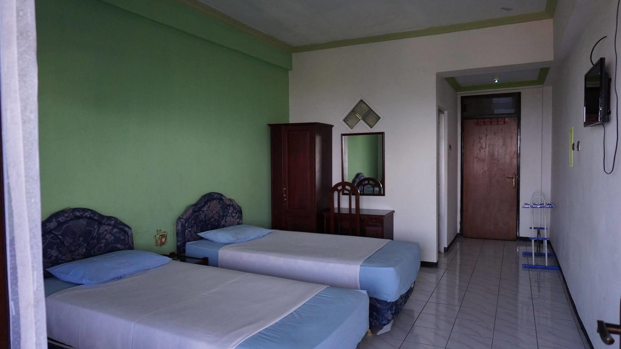 Hotel Surya Indah Batu Malang 외부 사진