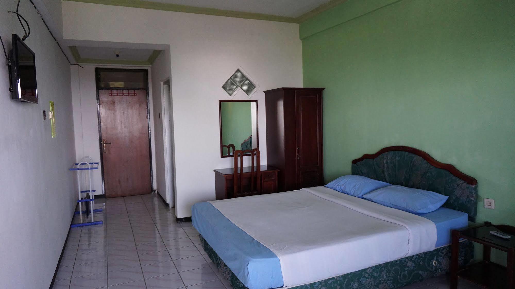 Hotel Surya Indah Batu Malang 외부 사진